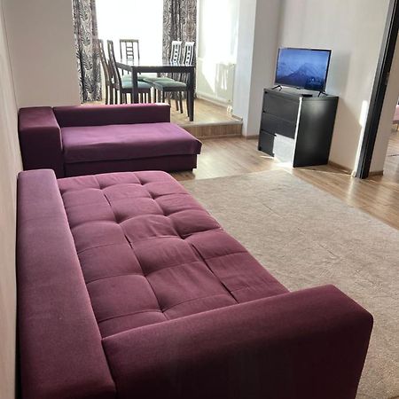 Nordic Sunny Apartment Suceava Exteriör bild