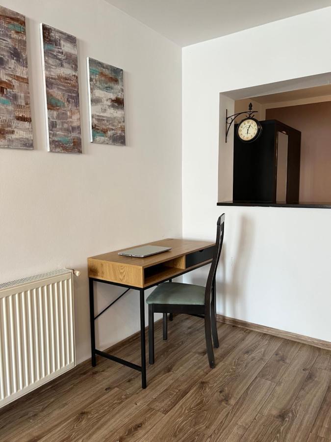 Nordic Sunny Apartment Suceava Exteriör bild